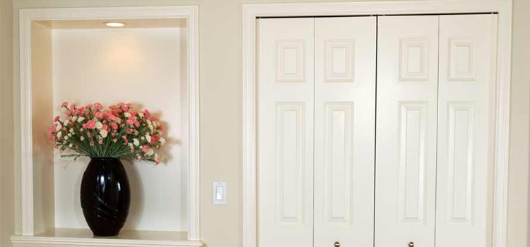 residential closet door repair in Rancho Calaveras